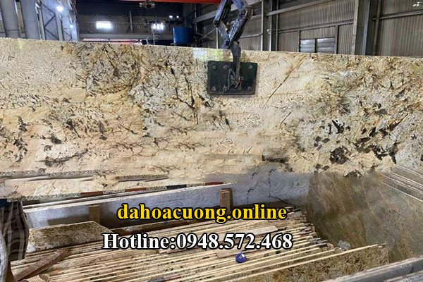 đá hoa cương chamfer gold 4