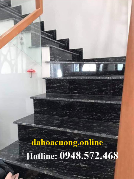 đá hoa cương đen rừng 1