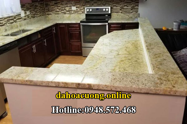 đá hoa cương vàng sa mạc vân xéo 9