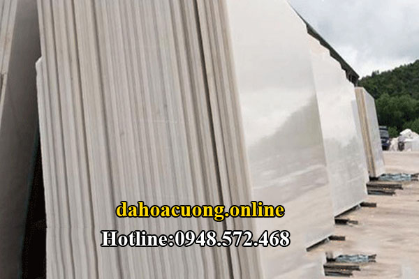 đá nhân tạo trắng moka vân 4